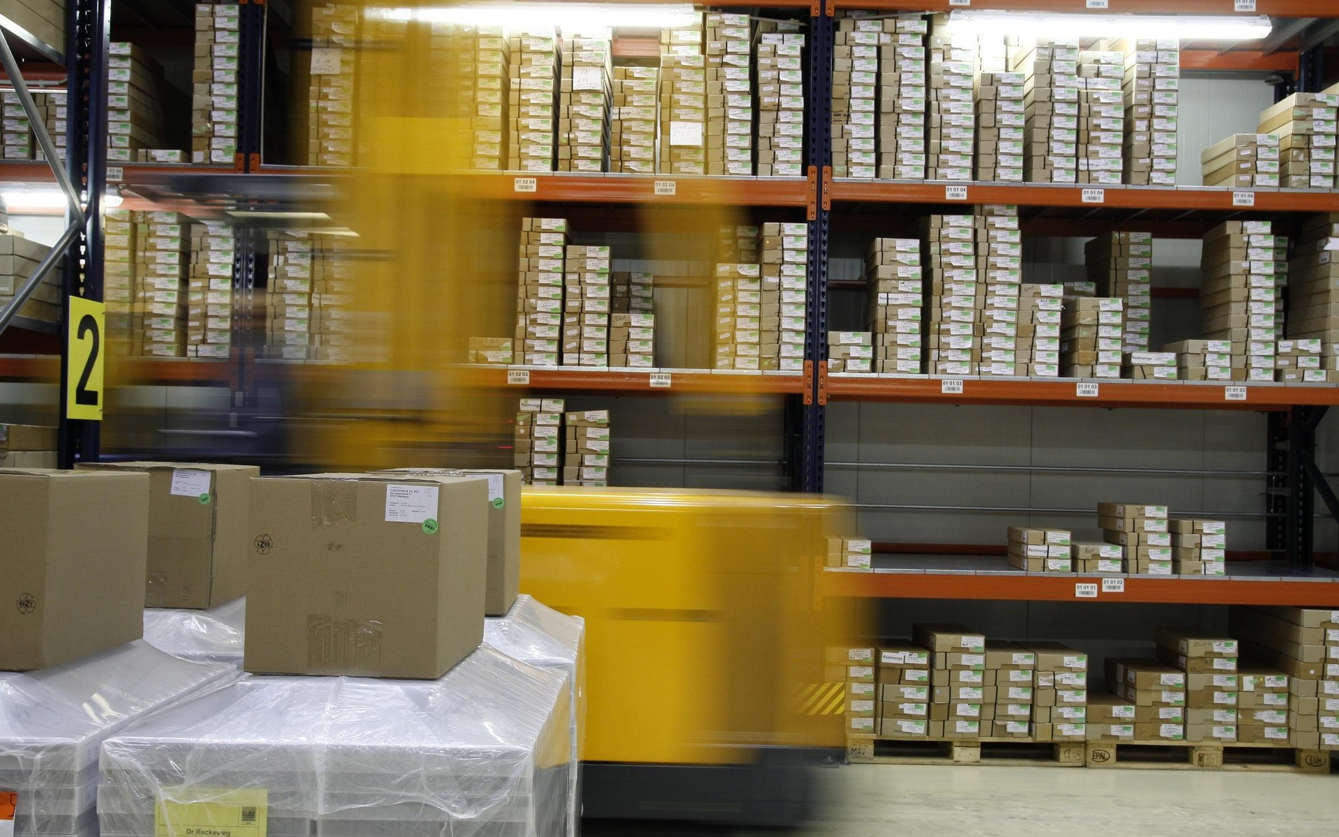 Soluciones de embalaje y logística industrial a medida